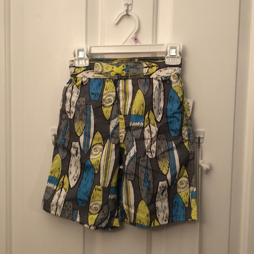 Toddler Boys iXtreme swim trunks in size 4 - NWT